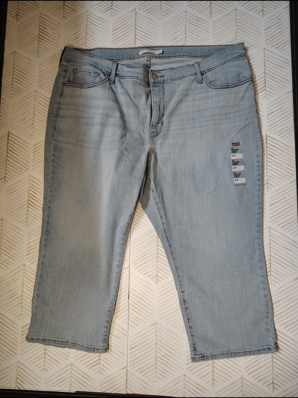 Nwt Levi's 311 22w Light Blue Women’s Stretch Jeans Capris